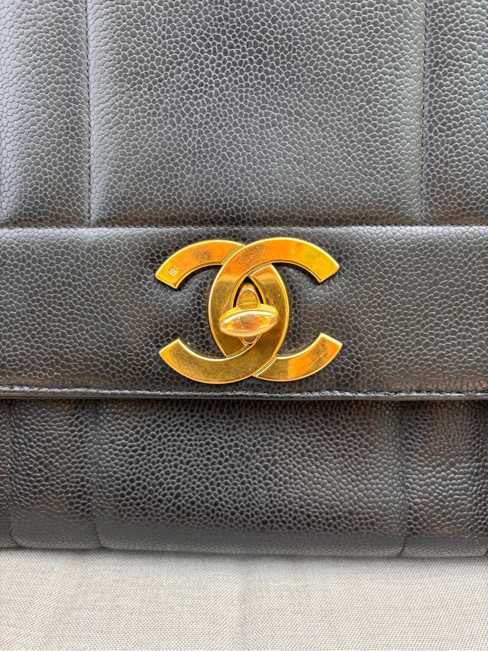 Authentic CHANEL vintage caviar leather top handle Kelly satchel bag - Picture 8 of 16